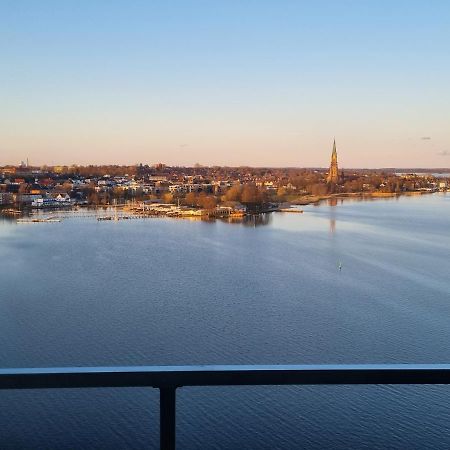 Traumblick! Mitten Im Wasser, Dem Himmel Ganz Nah! Schleswig Bagian luar foto